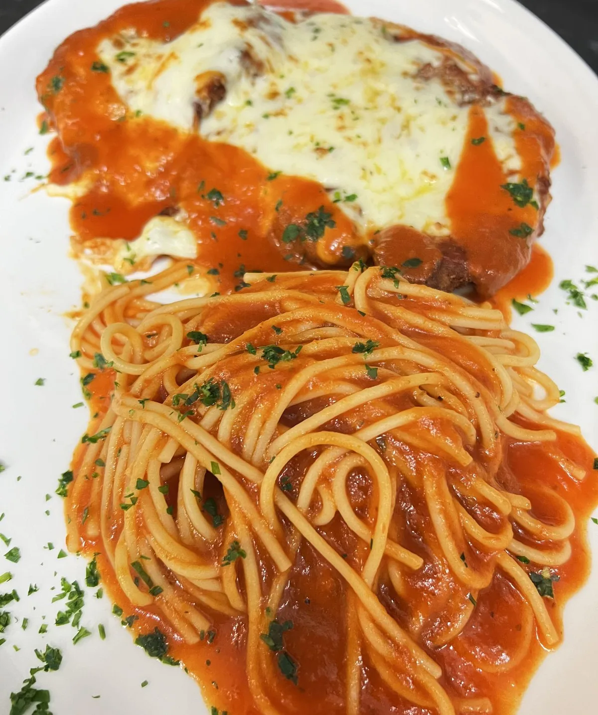 Chicken parmigiana at Vincenzo