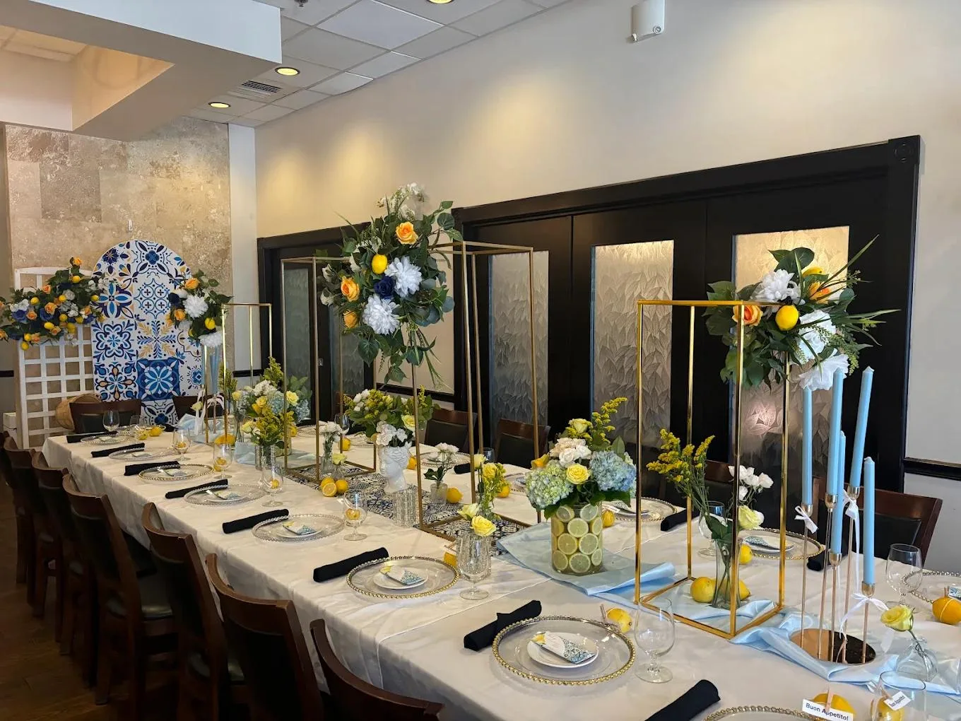 Vincenzo Amalfi Room ambiance