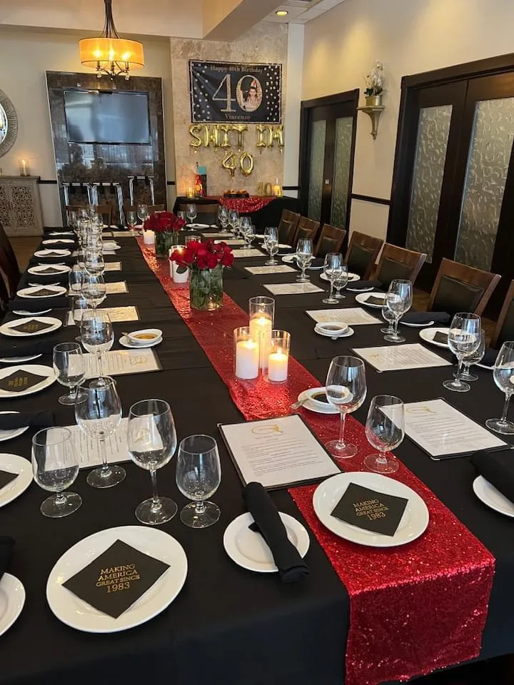 Vincenzo Amalfi Room table details